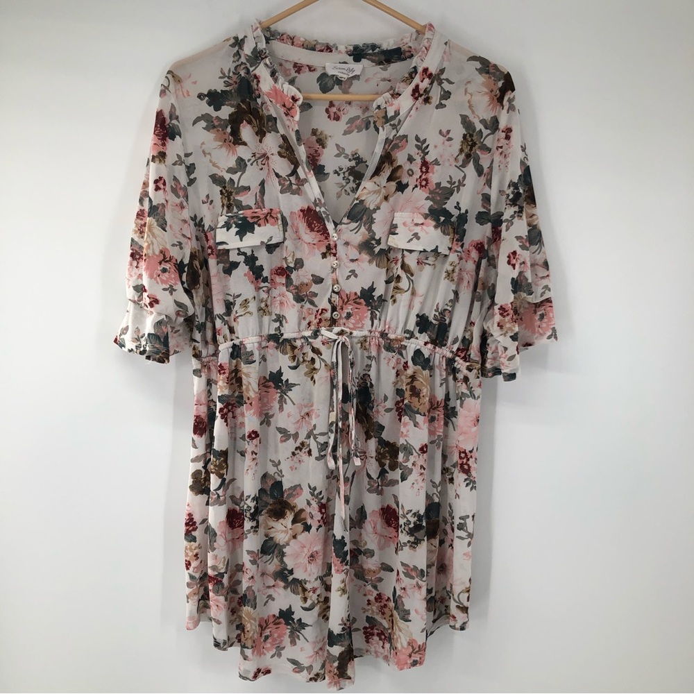 Lightweight Sheer Floral Blouse Size 2x NWOT